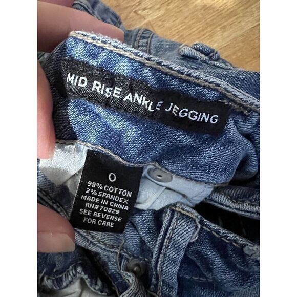 Women’s Size 0 Rue21 Mid Rise Ankle Jegging Ripped Jeans - Picture 8 of 12